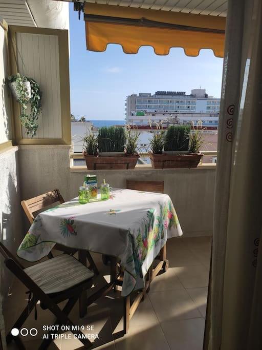 Comfy Apartment In Salou Kültér fotó